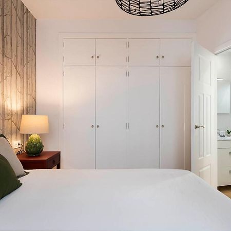 San Diego Suite Apartment Seville Exterior photo