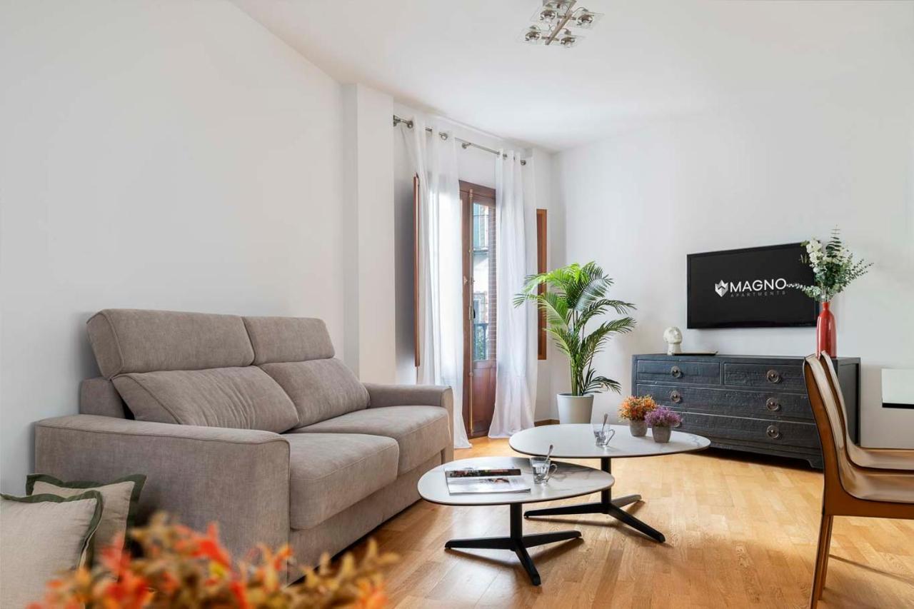 San Diego Suite Apartment Seville Exterior photo